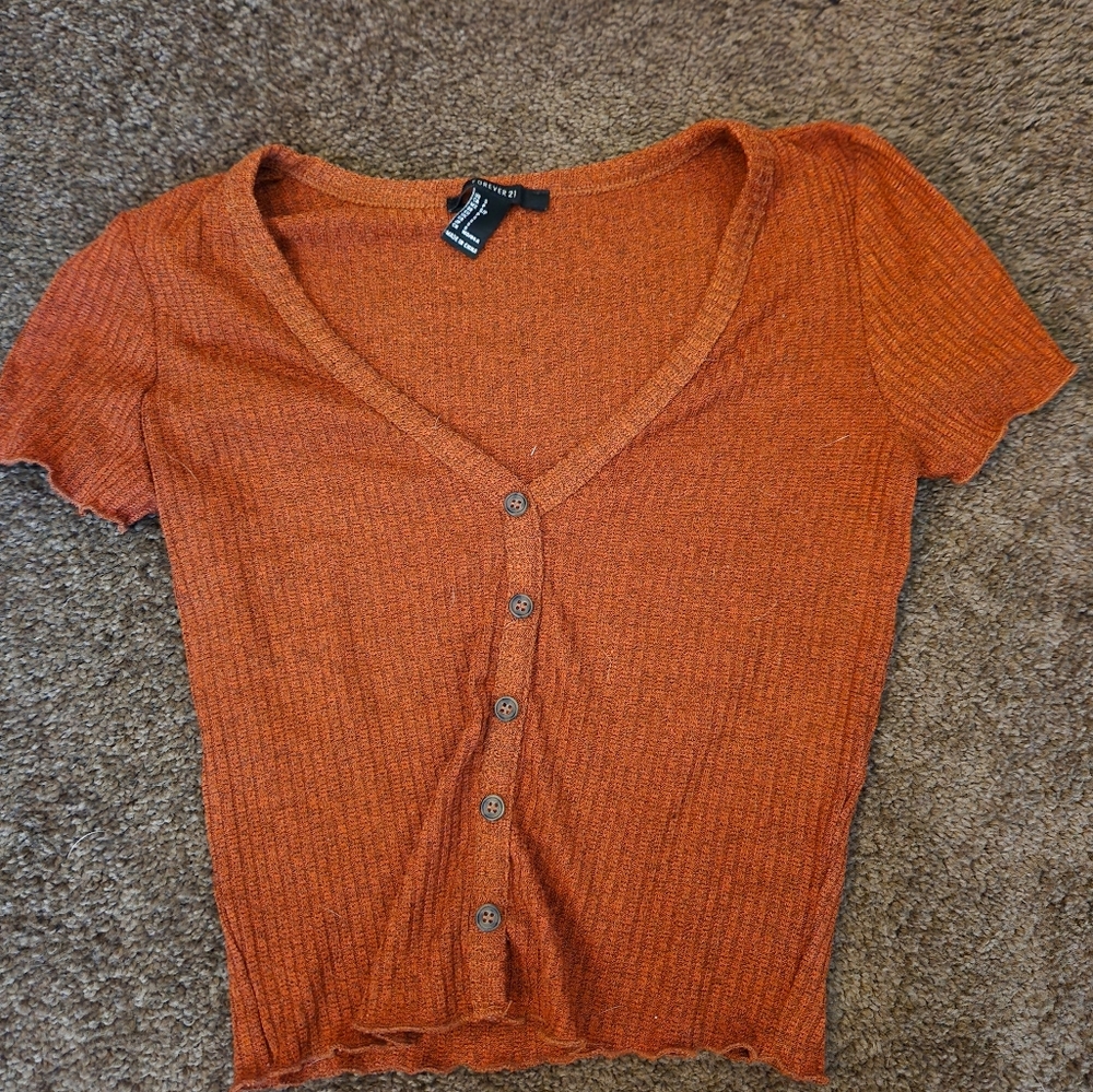 Ribbed v_neck crop top